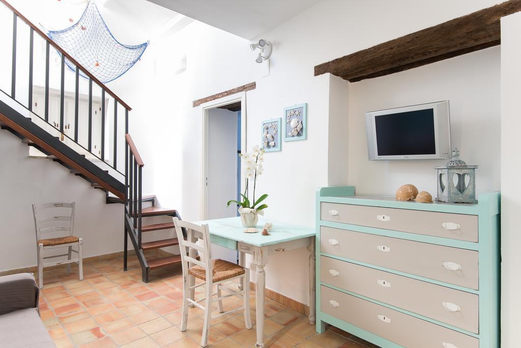 La Gorgone Ortigia Apartments Szirakúza Kültér fotó